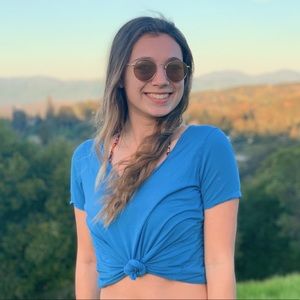 Meet your Posher, Kayla